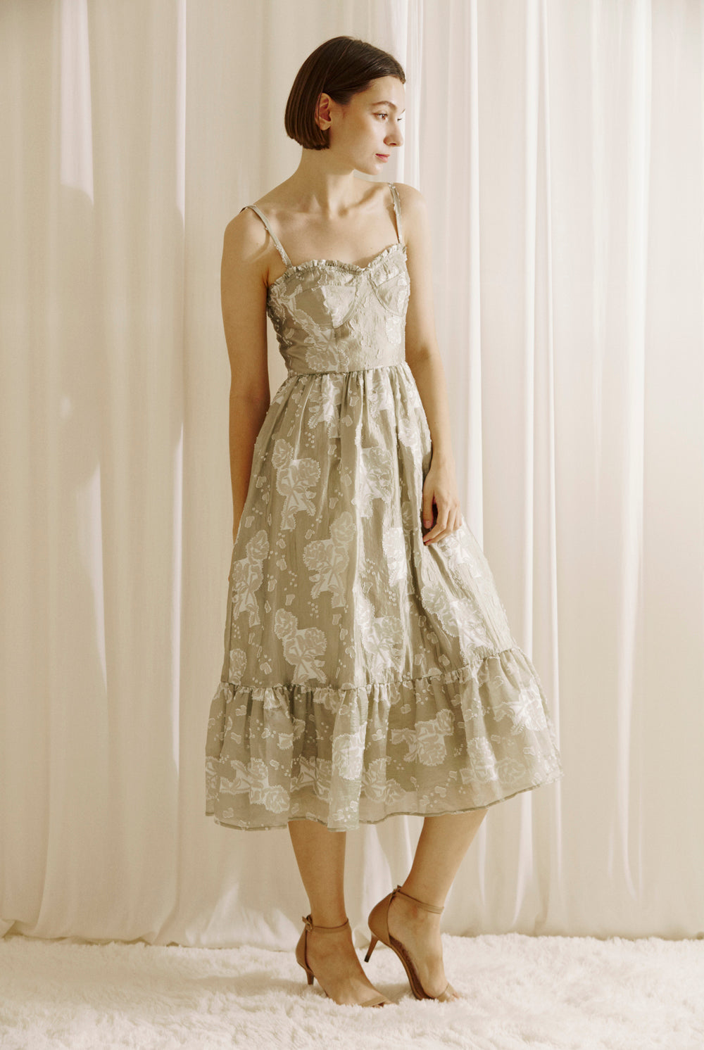 Leilah Romantic Olive Midi Dress Side