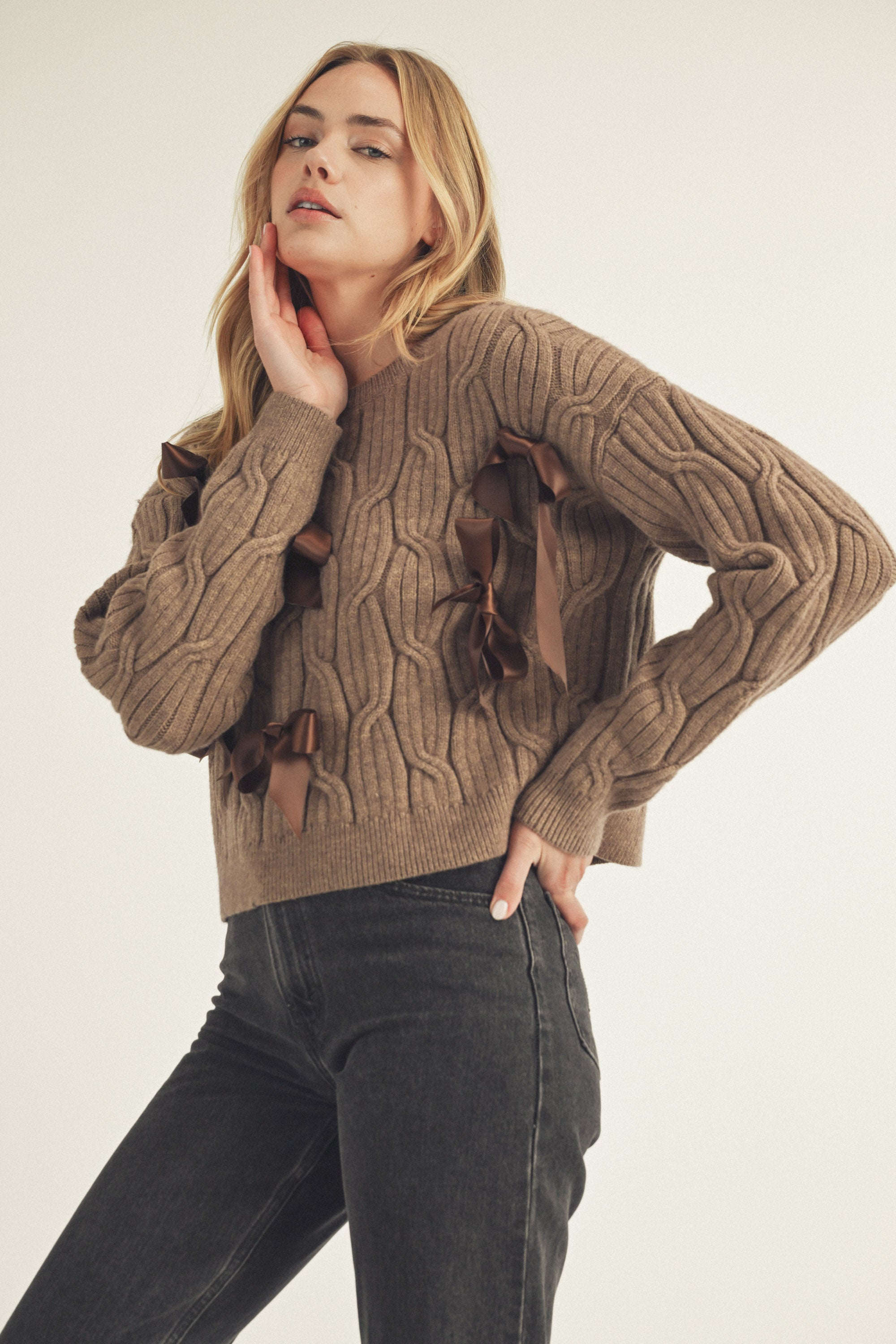 Gwendolyn Bow Sweater Side in Brown