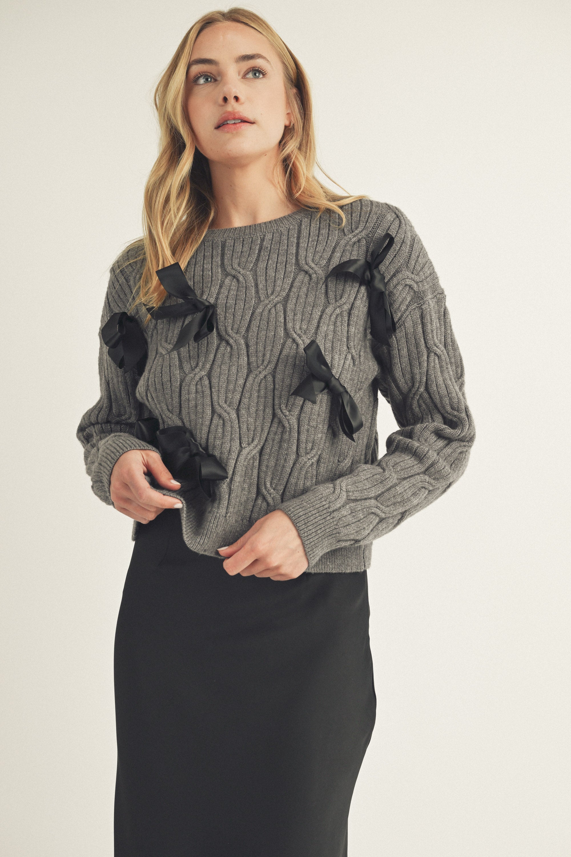 Gwendolyn Bow Sweater Front in Gray